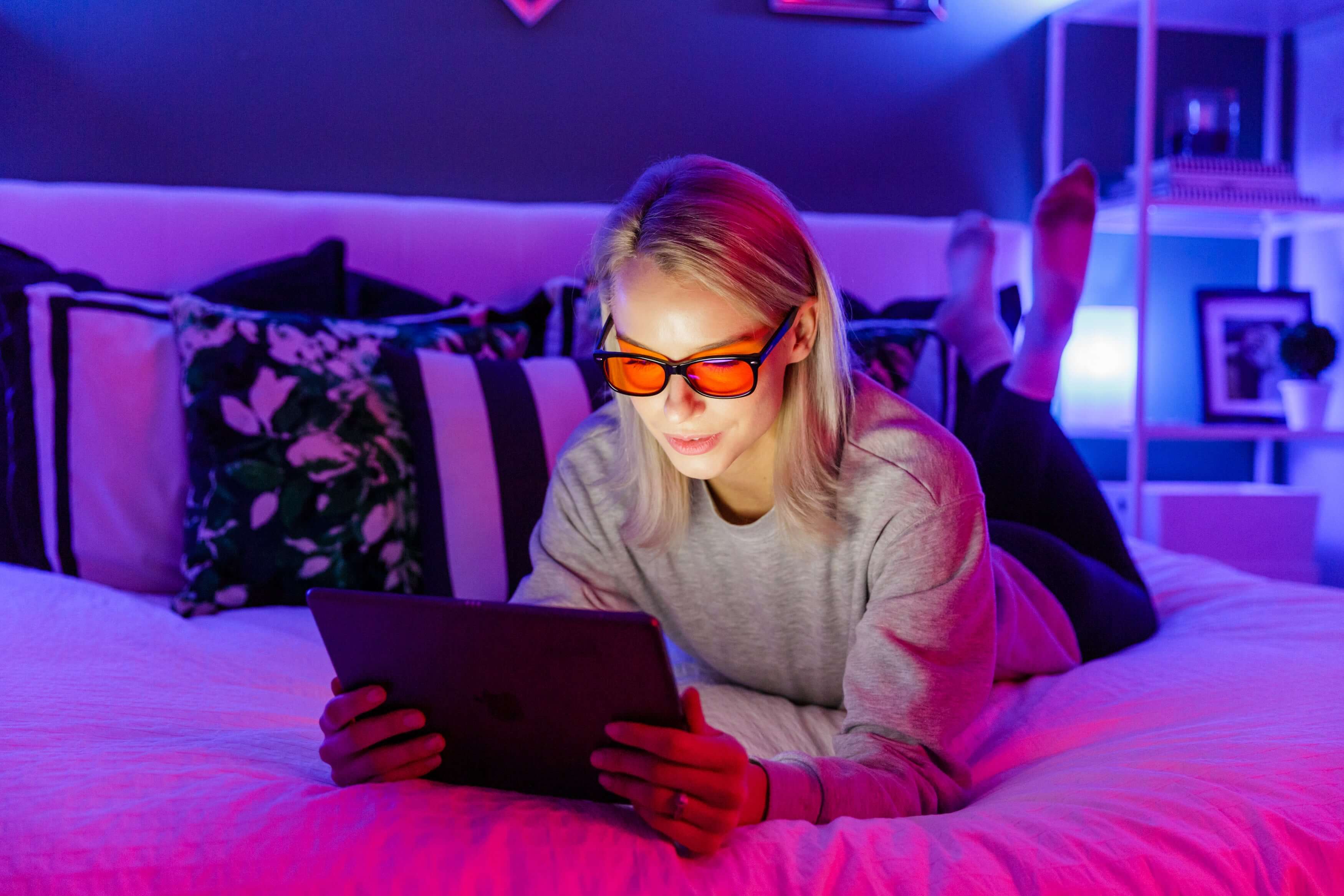 Classic Sleep Reading Swannies - Image 7